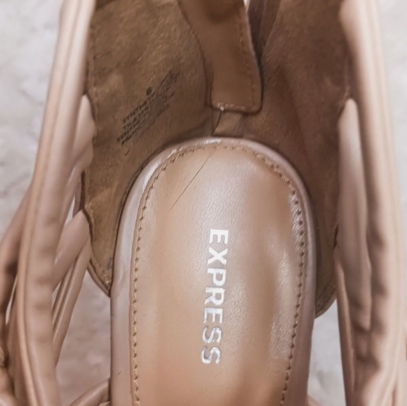 Express Wedge Platform Nude Beige Size 8 Cage Strappy High Heel Sandals Open Toe - Picture 10 of 13